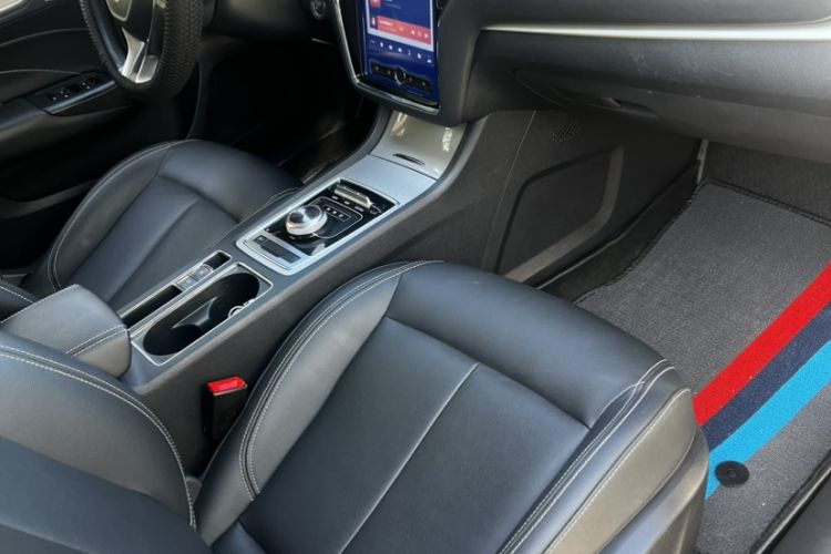 Used Roewe i6 New Energy 2017 45T Hybrid Connect & Smart Enjoyment Edition