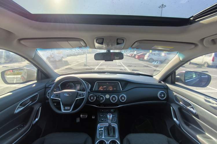 Used  Refine S7 2017 1.5T Automatic Comfort Model
