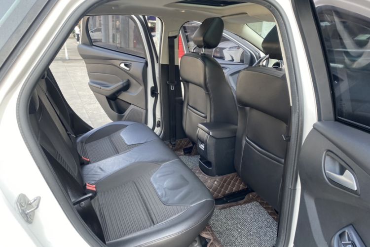 Used Ford Focus 2015 Hatchback EcoBoost 180 Automatic Elite Model
