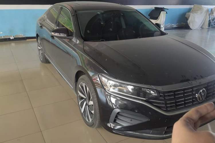 Used Volkswagen Passat 2025 Outstanding Model 330TSI Elite Edition
