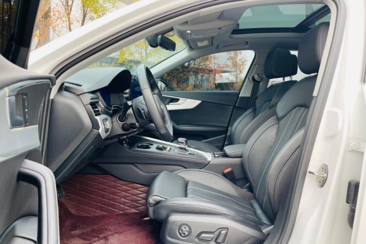 Used Audi A4L 2022 40 TFSI Luxury Dynamic Model
