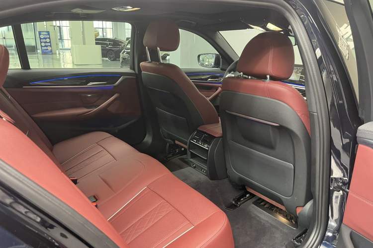 Used BMW 5 Series 2022 Restyled 525Li M Sport Package
