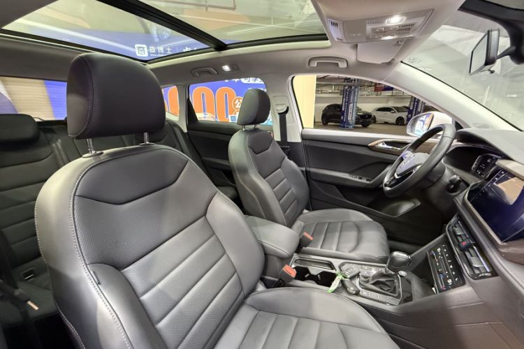 Used Volkswagen Tharu 2022 280TSI Two-Wheel-Drive Luxury Edition