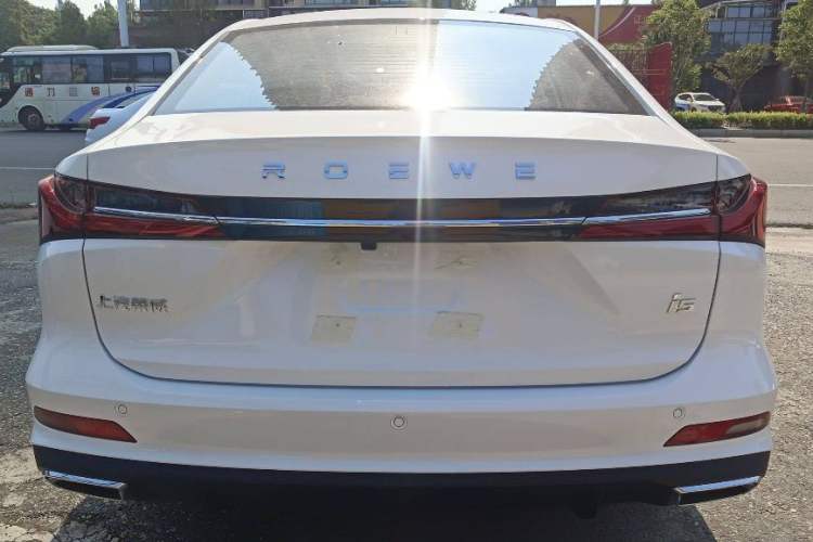 Used Roewe i5 2023 1.5L CVT Luxury Edition
