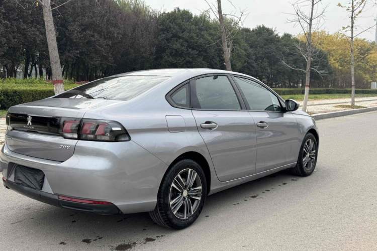 Used Peugeot 308 2016 1.6L Manual Fashion Edition
