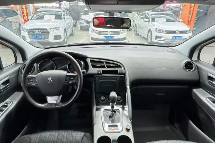 Used Peugeot 3008 2016 2.0L Automatic Classic Edition
