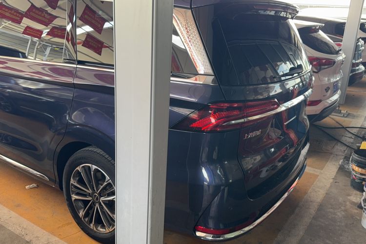 Used Roewe iMAX8 2021 400TGI Flagship Edition
