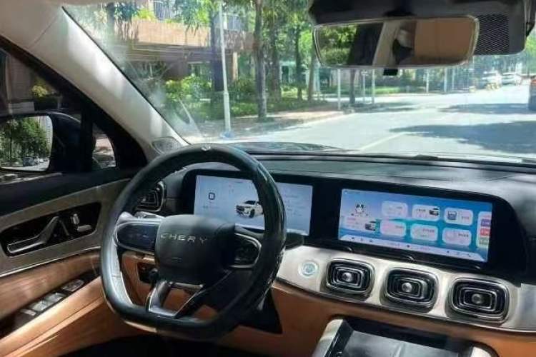 Used Chery Tiggo 9 2023 2.0T Dual-Clutch Two-Wheel Drive Luxury Edition 7 Seats
