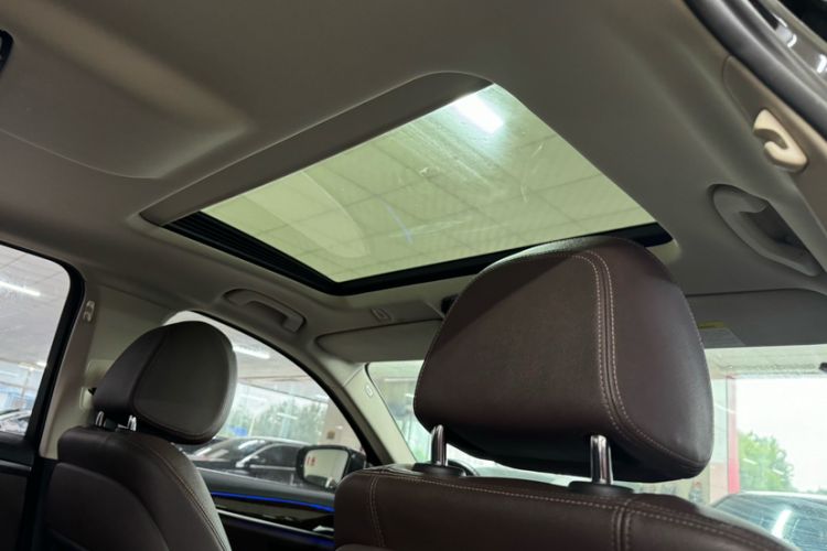 Used BMW 5 Series 2019 Facelifted 525Li Luxury Package
