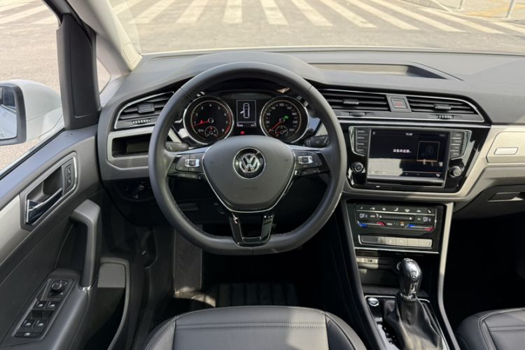 Used Volkswagen Touran 2021 Volkswagen Touran L 280TSI DSG Boundary Edition 7-Seater