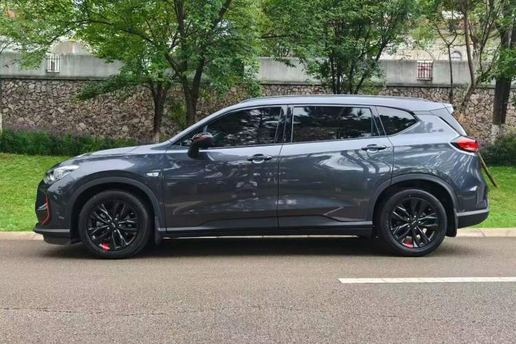 Used Chevrolet Orlando 2020 Light Hybrid Redline 530T Automatic Enjoyment Edition (5+2 Models)
