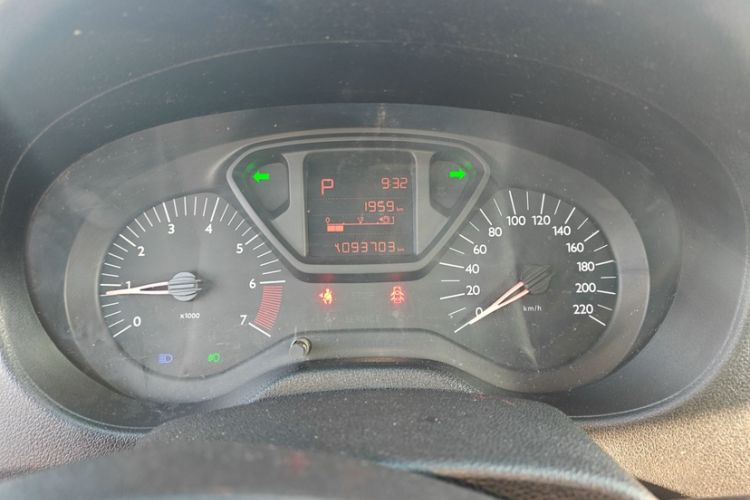 Used Citroen Elysee 2015 Qishang Edition 1.6L Automatic Fashion Model