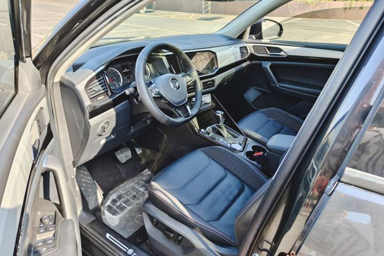 Used Volkswagen Tayron 2020 330TSI Two-Wheel Drive Luxury Smart Connectivity Version
