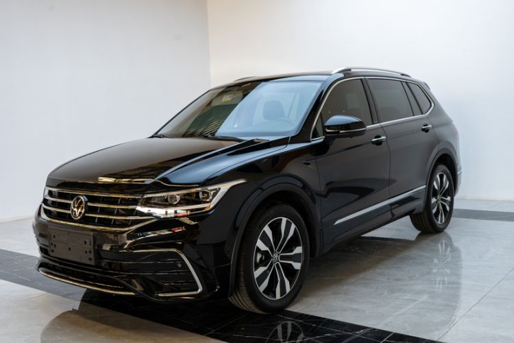 Used Volkswagen Tiguan L 2024 330TSI Automatic Two-Wheel Drive R-Line Enhanced Edition
