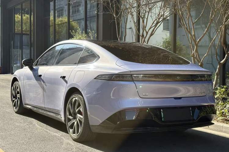 Used  eπ007 2024 Pure Electric 540 All-Wheel Drive Max Edition
