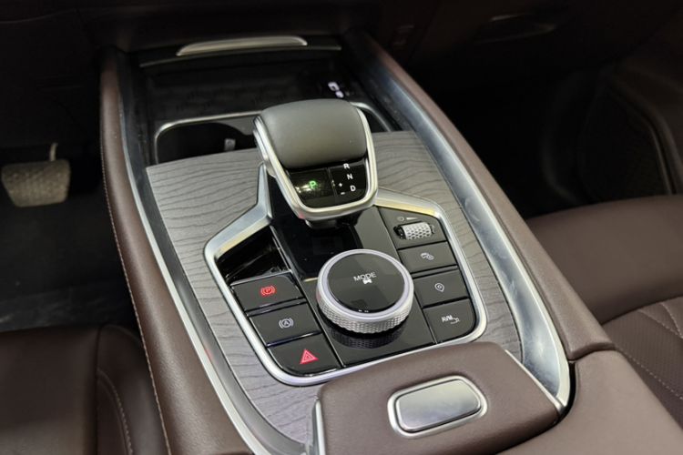 Used Chery Tiggo 8 PLUS 2024 Champion Edition 290TGDI DCT Deluxe Version 5-Seater
