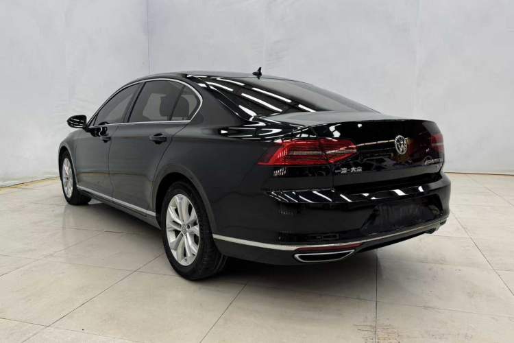 Used Volkswagen Magotan 2018 330TSI DSG Luxury Model
