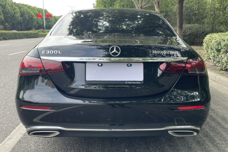 Used Mercedes-Benz E-Class 2023 Updated E 300 L Fashion Edition
