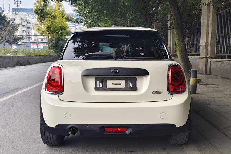 Used  MINI 2018 1.5T ONE PLUS
