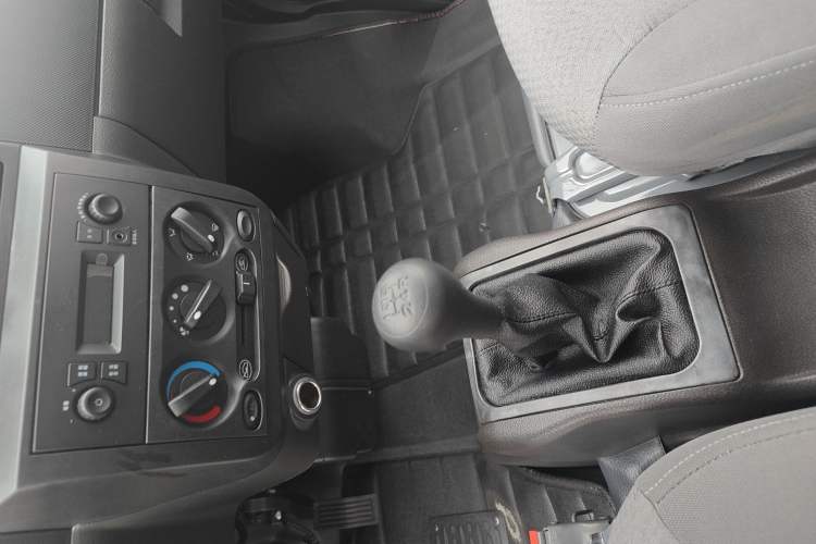 Used Wuling Rongguang 2020 1.5L Extended Basic Version China VI Standard L3C
