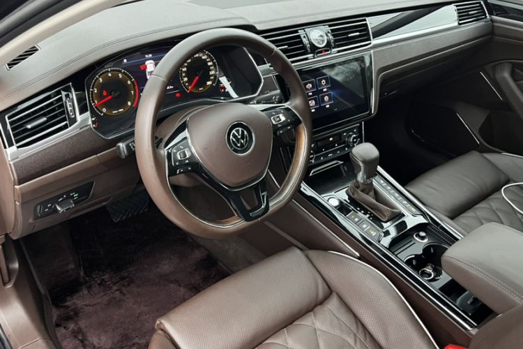 Used Volkswagen Phideon 2021 380TSI Prestige Edition
