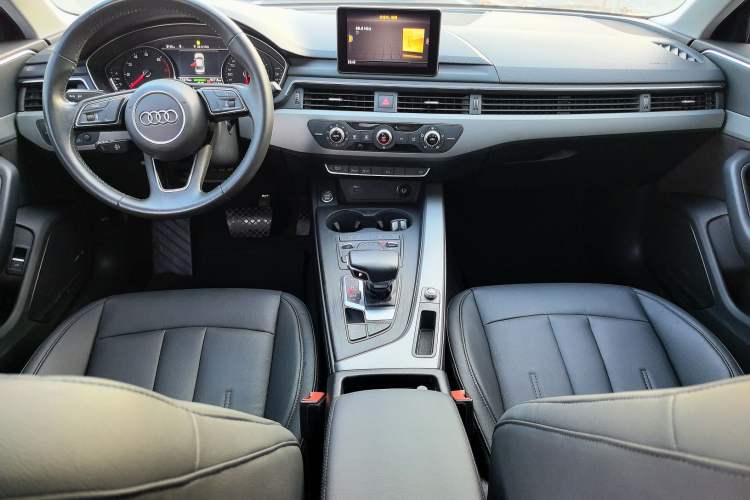 Used Audi A4L 2019 40 TFSI Ambition China VI