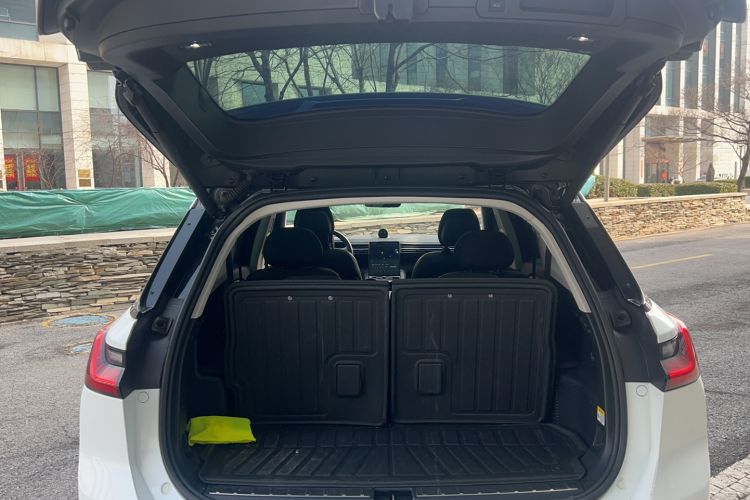 Used Nio ES8 2018 355 km Base Version 6-Seater Edition