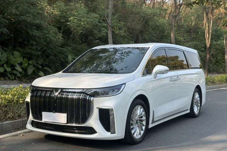 Used VOYAH Dream 2022 Zero-Carbon Edition Plus Intelligent Driving & Range Package—605 km