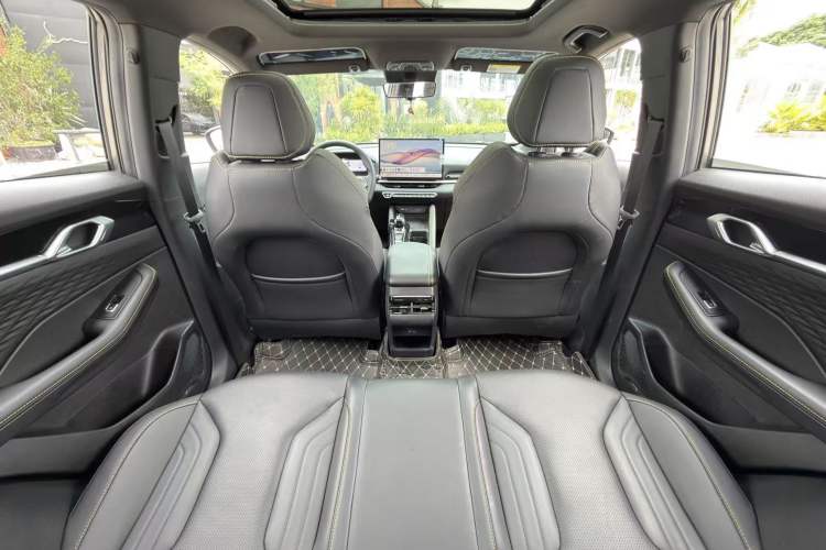 Used Geely Auto Coolray 2025 Bin Yue L 1.5T DCT Starlight Edition
