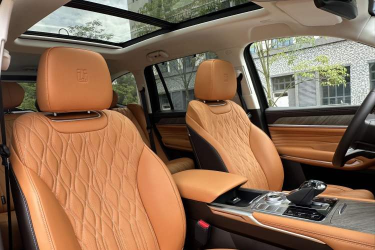 Used Tank 500 New Energy 2025 Hi4-Z
