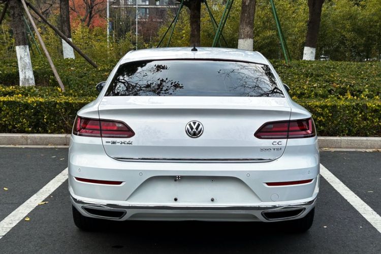 Used Volkswagen FAW-Volkswagen CC 2019 330TSI Huayan Edition China VI
