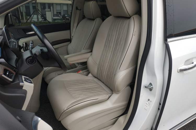 Used Buick GL8 2022 Land Executive Class 652T Prestige Model
