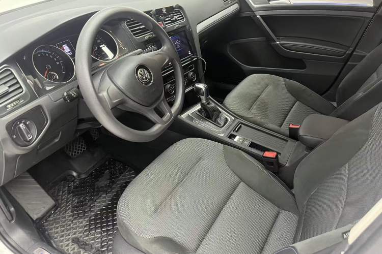 Used Volkswagen Golf Pure Electric 2020 Chari
