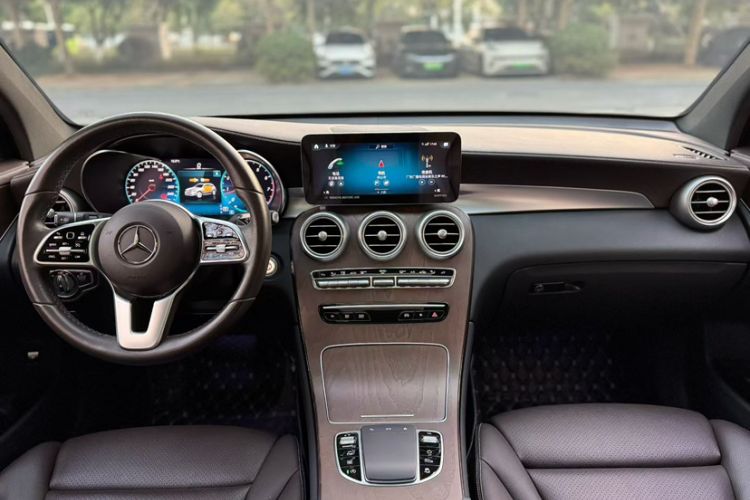 Used Mercedes-Benz GLC 2022 Second Facelift GLC 260 L 4MATIC Luxury Edition