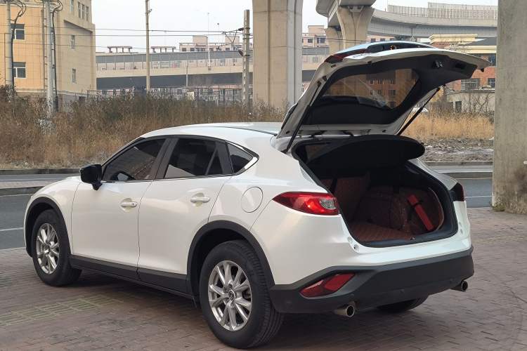 Used Mazda CX-4 2016 2.0L Automatic 2WD Blue Sky Dynamic Edition
