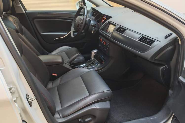 Used Citroen C5 2014 1.6T Automatic Luxury Model
