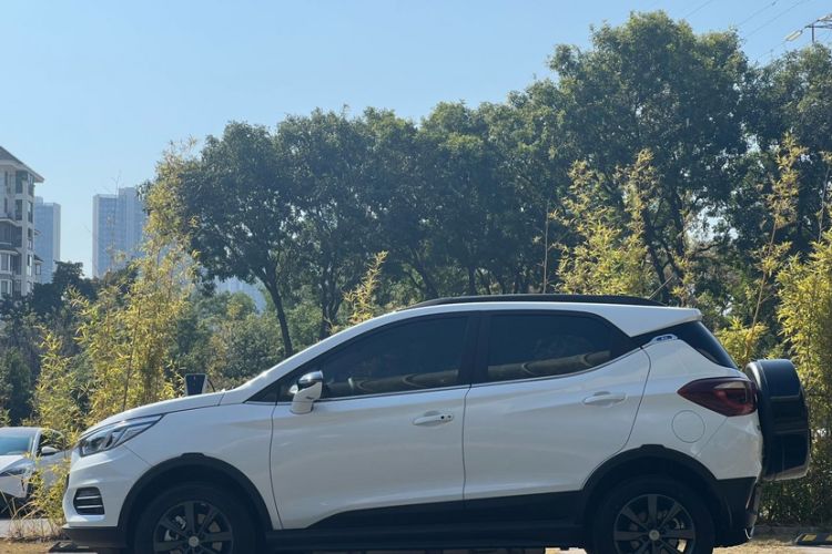 Used BYD Yuan New Energy 2018 EV360 Smart Connect Cool Edition