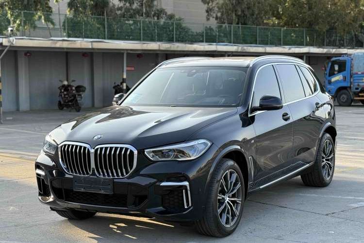 Used BMW X5 2022 Restyled xDrive 30Li Luxury Version M Sport Package