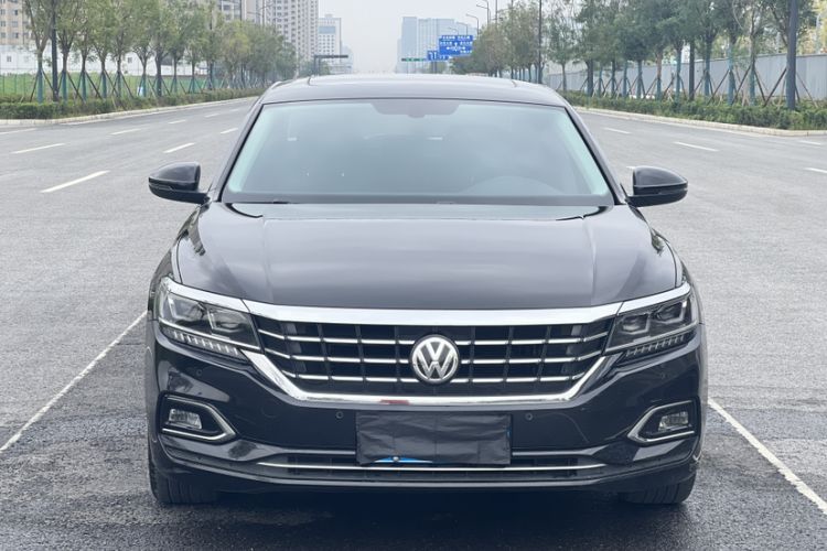 Used Volkswagen Passat 2019 380TSI Luxury Edition China VI Standard
