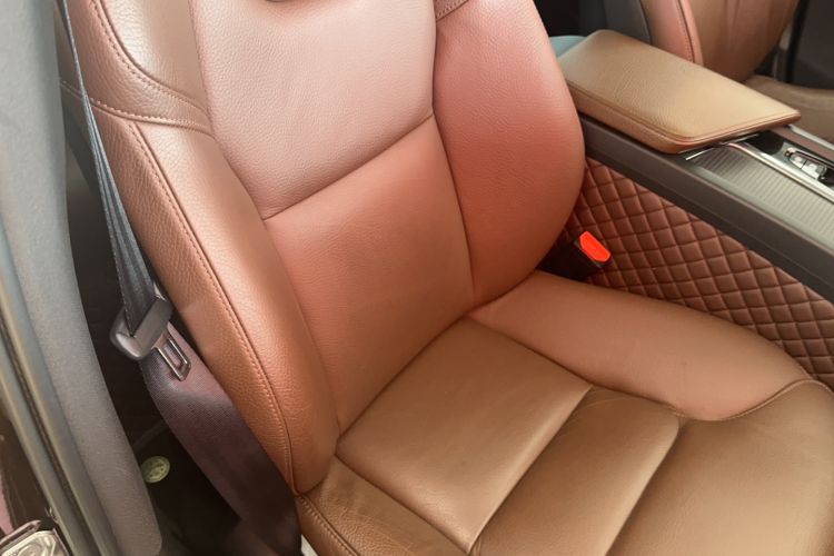 Used Volvo XC60 2019 T5 4x4 Smart Edition China V Standard
