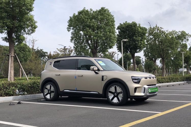 Used  #5 2024 Long-Range Journey Luxury Edition
