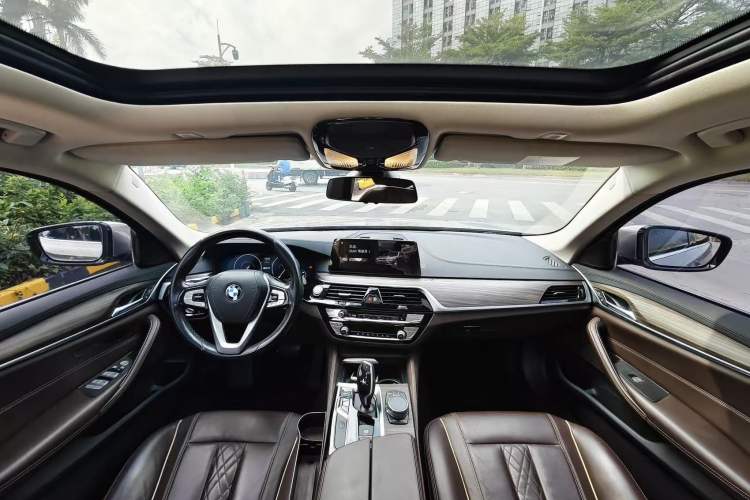 Used BMW 5 Series New Energy 2019 Updated Version 530Le Luxury Package
