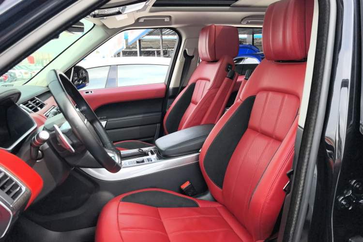 Used Land Rover Range Rover Sport 2022 3.0 L6 YAO Black Edition
