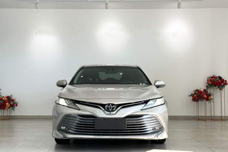Used Toyota Camry 2019 Revised Version 2.0G Luxury Edition
