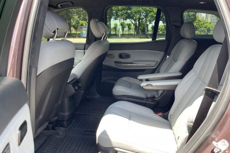 Used Nio ES8 2020 415 km Signature Edition 6-Seater Version
