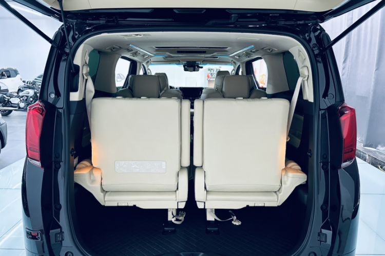 Used Toyota Alphard 2021 Dual-Engine 2.5L Prestige Edition
