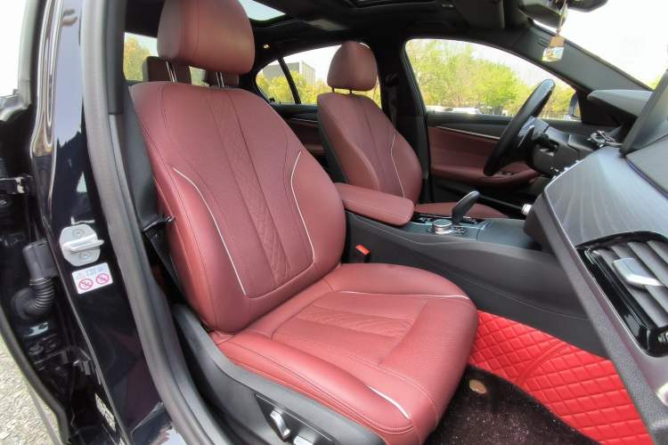 Used BMW 5 Series 2022 Second Facelift 530Li Leading Edition M Sport Package
