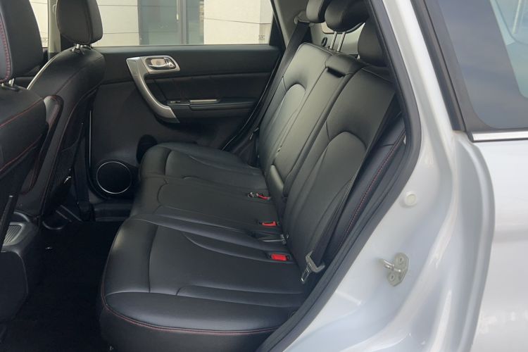 Used Haval H6 2016 Upgraded Model 1.5T Automatic Two-Wheel Drive Elite Version
