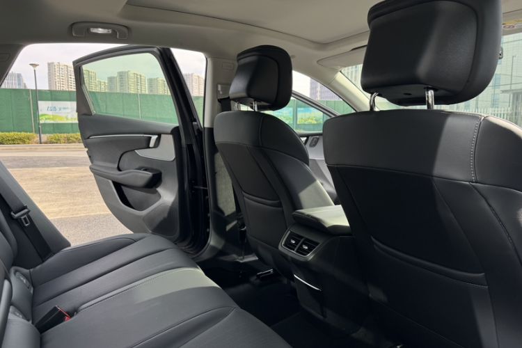 Used Buick LaCrosse 2025 28T Platinum Edition