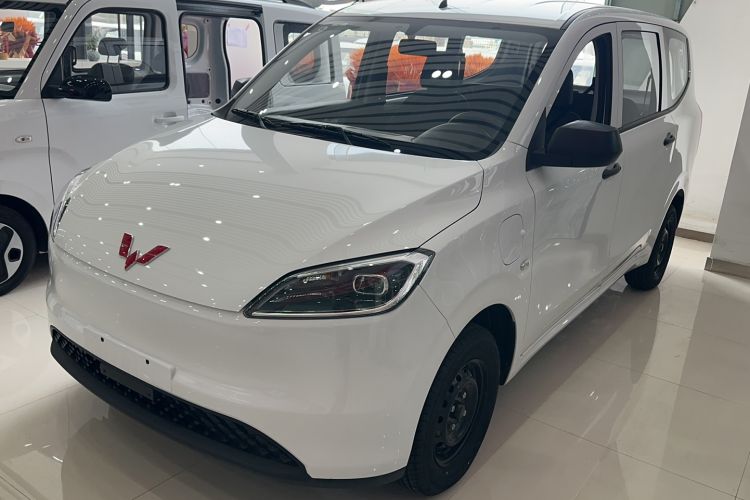 Used Wuling Hongguang New Energy 2024 All-Electric Model 300KM Practical Version